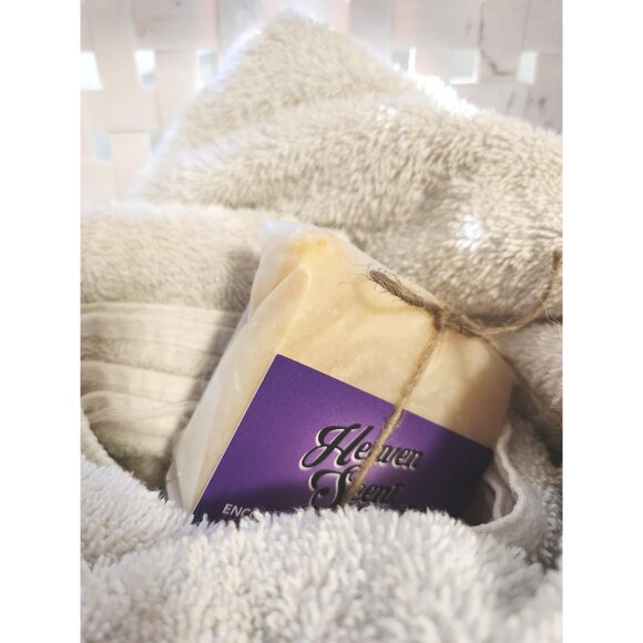 Handmade Lavender Coconut Oil Soap: Calming Aromatherapy, Natural Bar - Picture 4 of 10